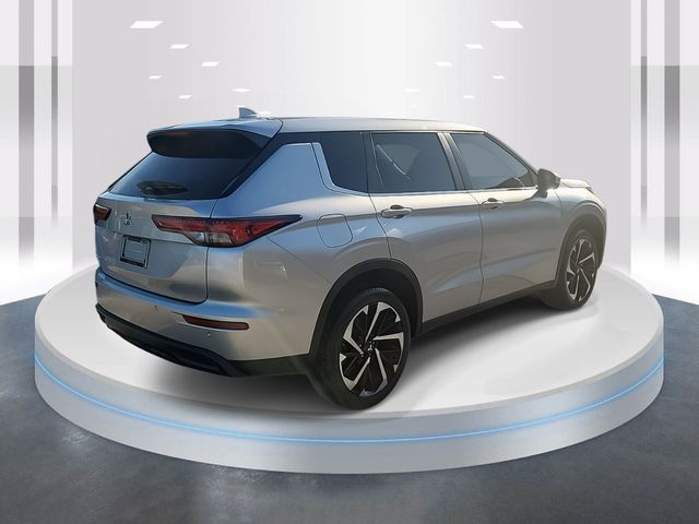 2022 Mitsubishi Outlander ES