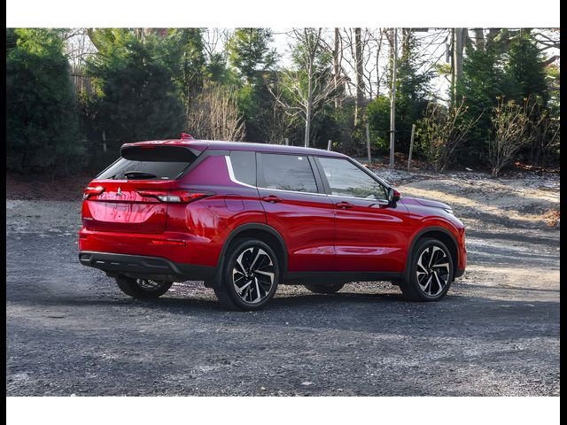 2022 Mitsubishi Outlander ES