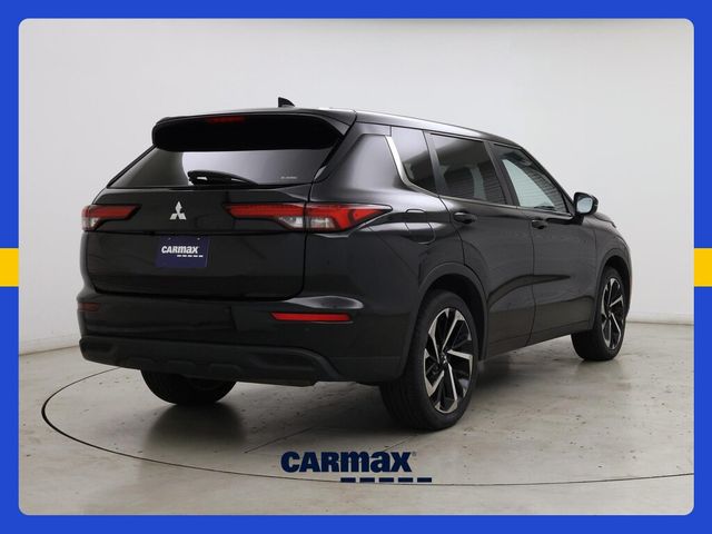 2022 Mitsubishi Outlander ES