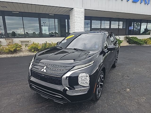 2022 Mitsubishi Outlander ES