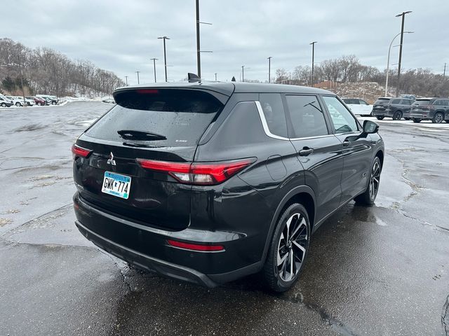 2022 Mitsubishi Outlander ES