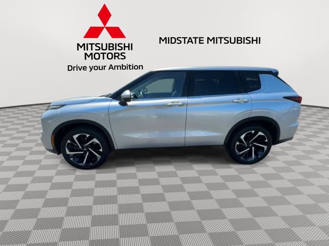 2022 Mitsubishi Outlander ES