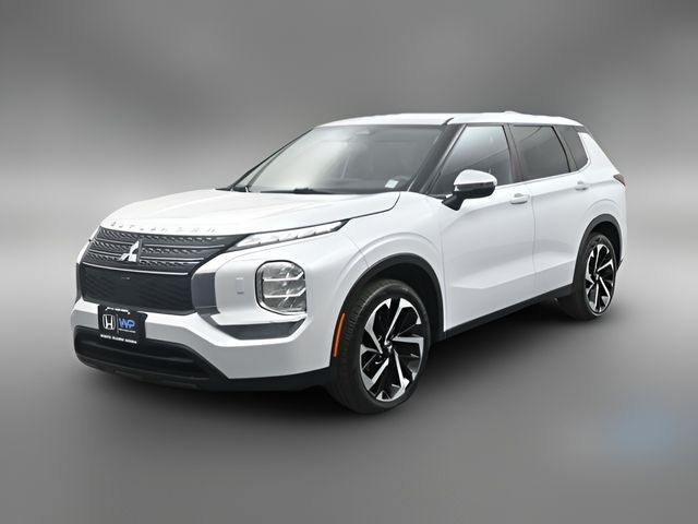 2022 Mitsubishi Outlander ES