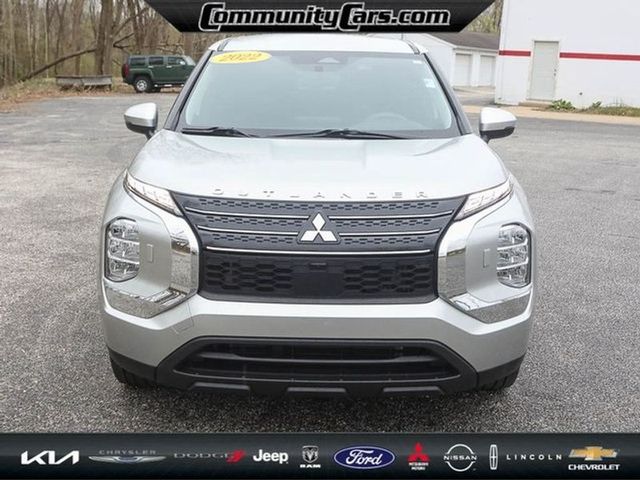2022 Mitsubishi Outlander ES