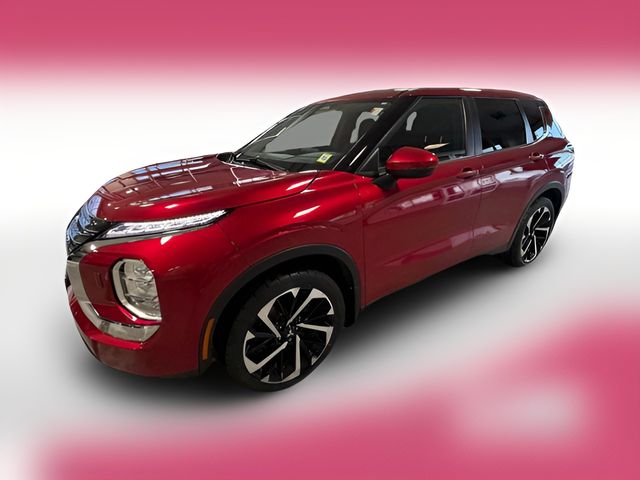 2022 Mitsubishi Outlander ES