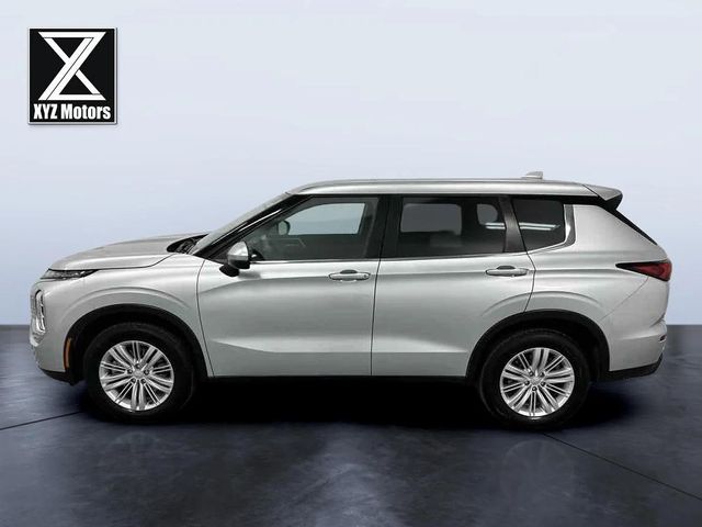 2022 Mitsubishi Outlander ES