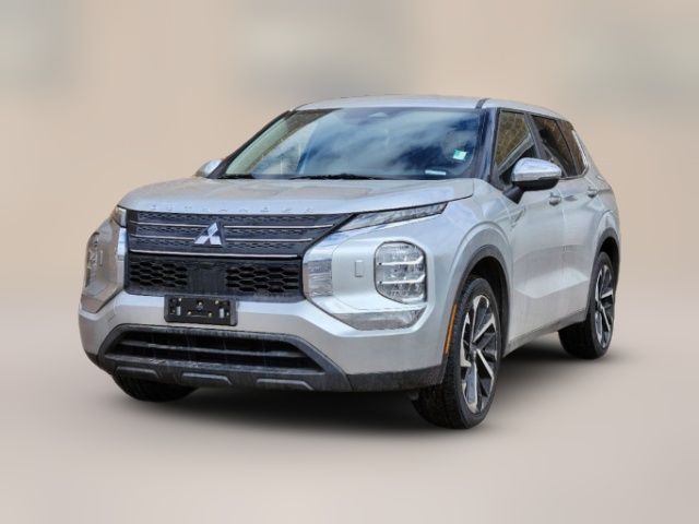 2022 Mitsubishi Outlander ES