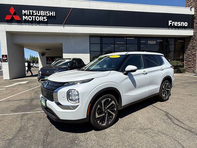 2022 Mitsubishi Outlander ES