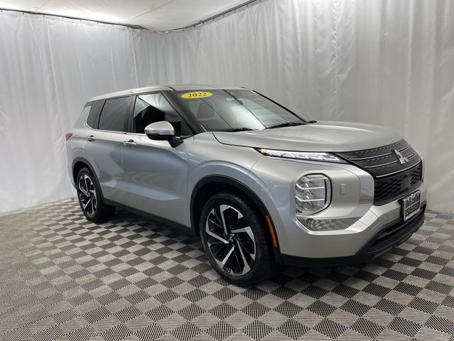 2022 Mitsubishi Outlander ES