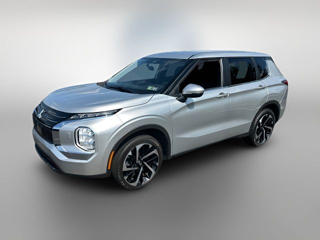 2022 Mitsubishi Outlander ES