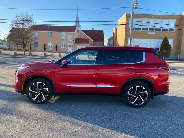 2022 Mitsubishi Outlander ES