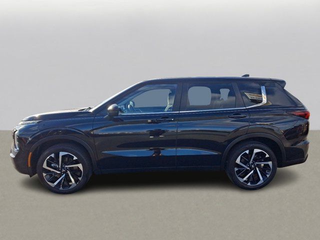 2022 Mitsubishi Outlander ES