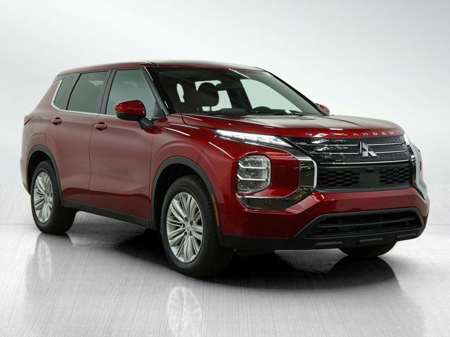 2022 Mitsubishi Outlander ES