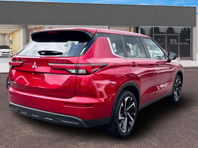 2022 Mitsubishi Outlander ES