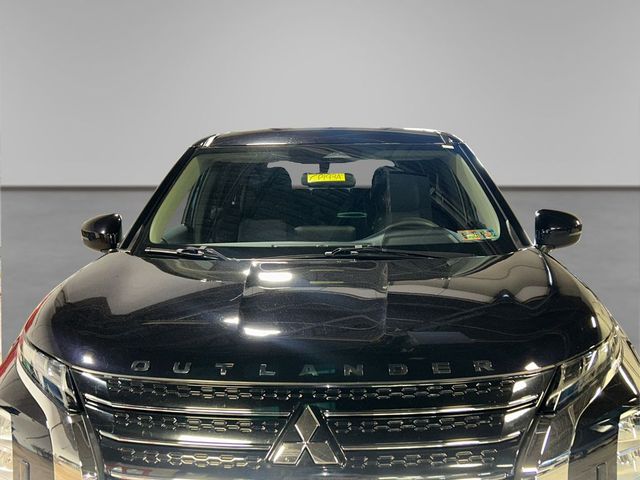 2022 Mitsubishi Outlander ES