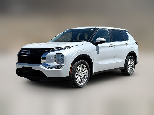 2022 Mitsubishi Outlander ES