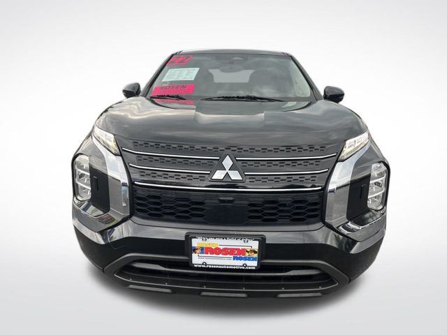 2022 Mitsubishi Outlander ES