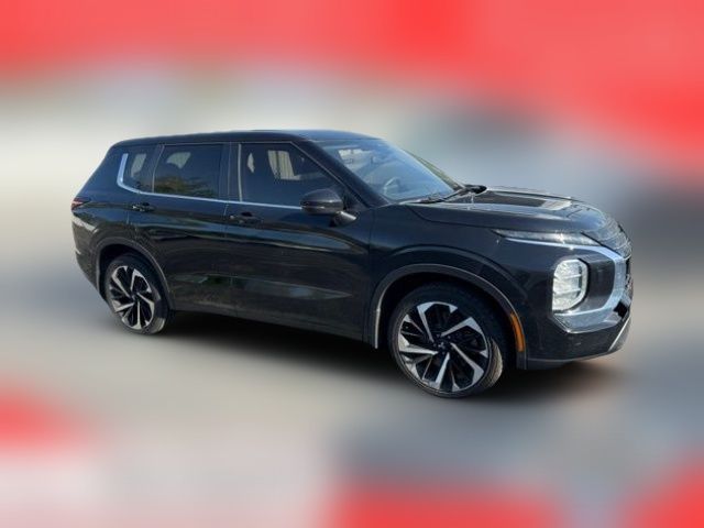2022 Mitsubishi Outlander ES