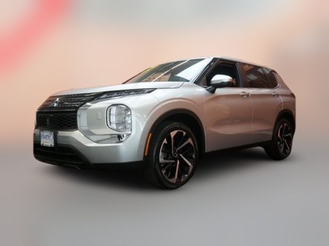 2022 Mitsubishi Outlander ES