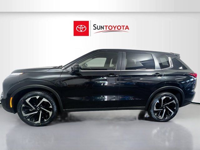2022 Mitsubishi Outlander ES