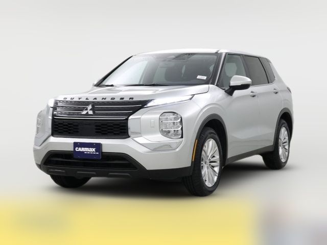 2022 Mitsubishi Outlander ES
