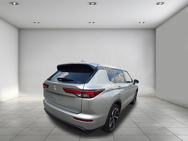 2022 Mitsubishi Outlander ES