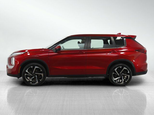 2022 Mitsubishi Outlander ES