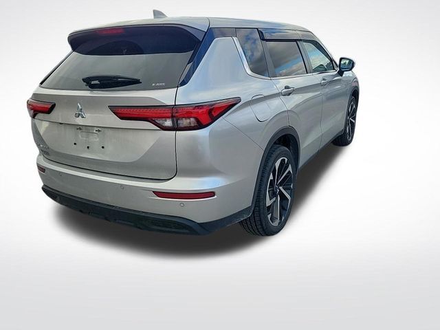 2022 Mitsubishi Outlander ES