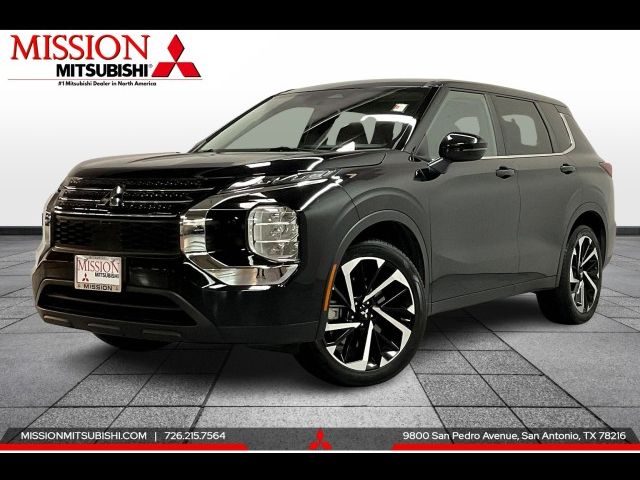 2022 Mitsubishi Outlander ES