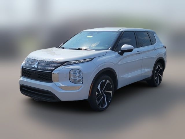 2022 Mitsubishi Outlander ES