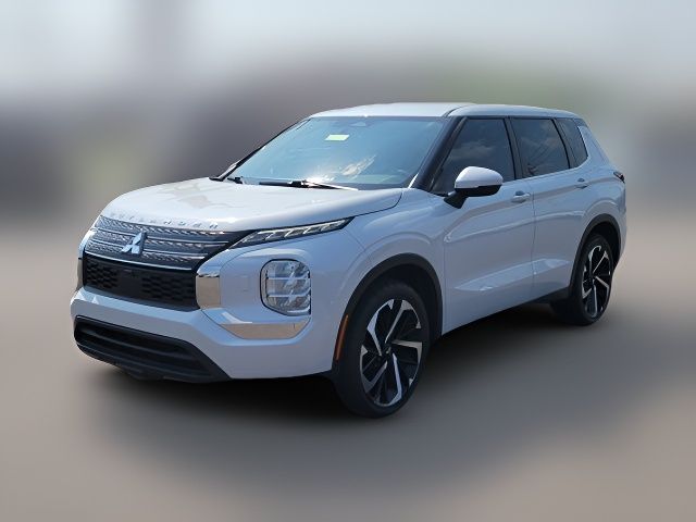 2022 Mitsubishi Outlander ES