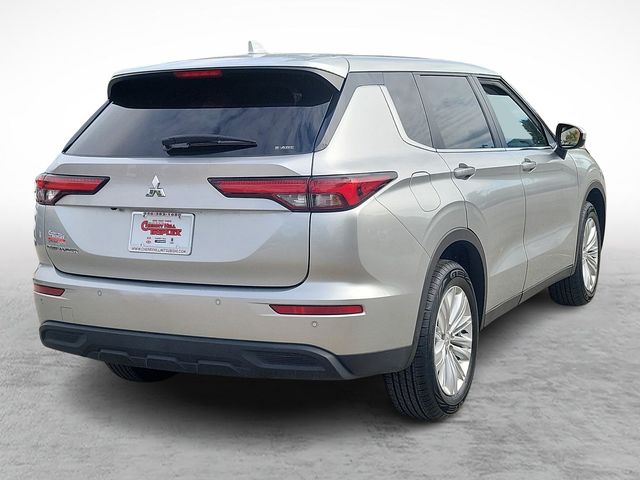 2022 Mitsubishi Outlander ES