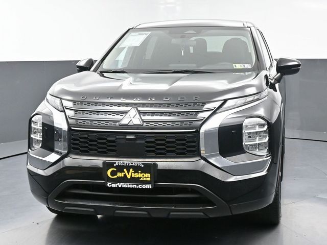 2022 Mitsubishi Outlander ES