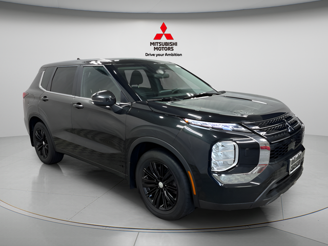 2022 Mitsubishi Outlander ES
