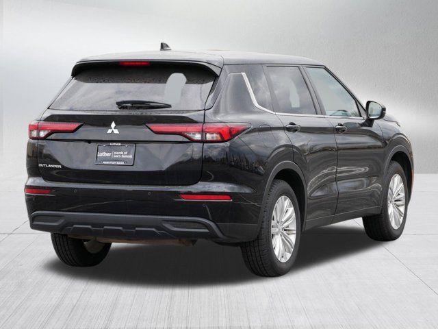 2022 Mitsubishi Outlander ES