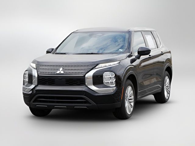 2022 Mitsubishi Outlander ES