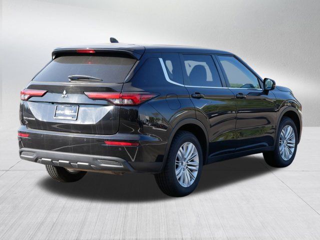 2022 Mitsubishi Outlander ES