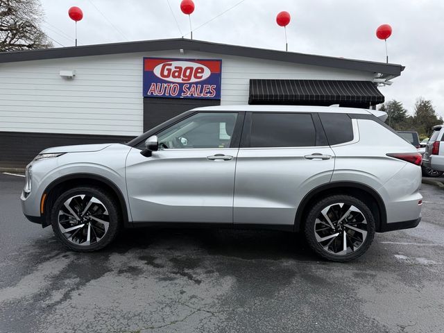 2022 Mitsubishi Outlander ES