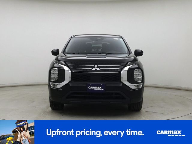 2022 Mitsubishi Outlander ES