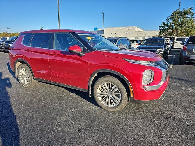 2022 Mitsubishi Outlander ES