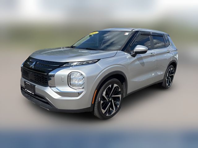 2022 Mitsubishi Outlander ES