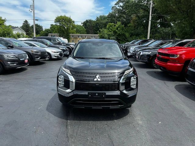 2022 Mitsubishi Outlander ES