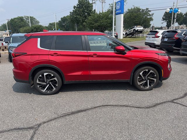 2022 Mitsubishi Outlander ES