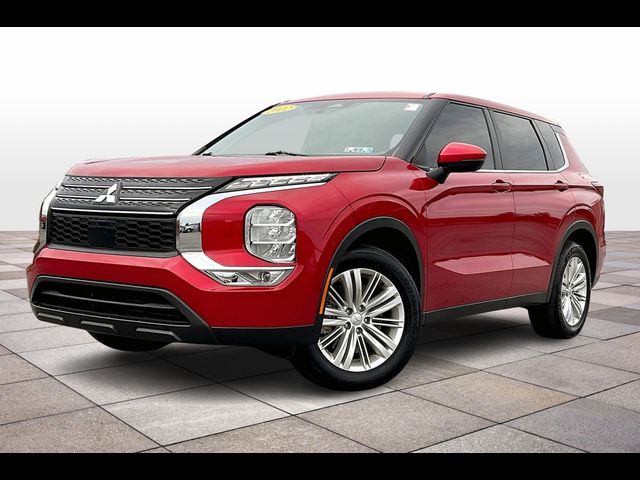 2022 Mitsubishi Outlander ES