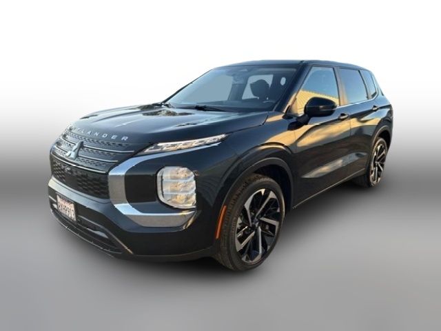 2022 Mitsubishi Outlander ES