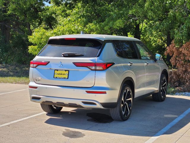 2022 Mitsubishi Outlander SE