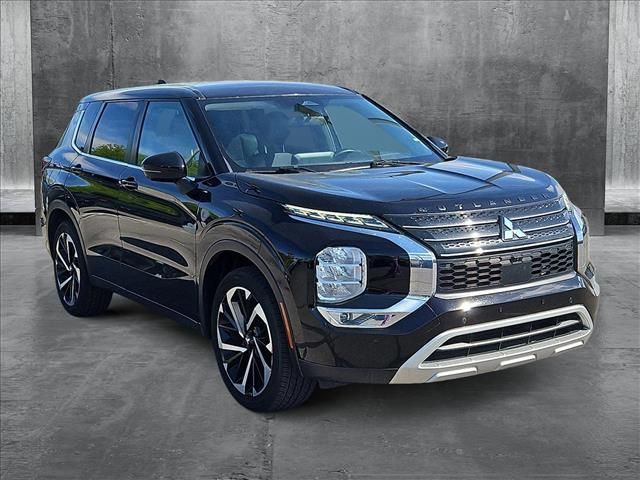 2022 Mitsubishi Outlander SE