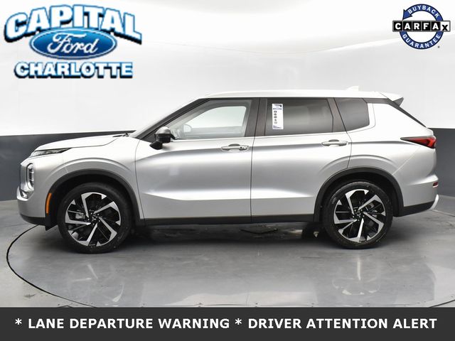 2022 Mitsubishi Outlander SE