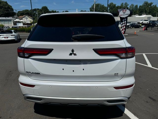 2022 Mitsubishi Outlander SE