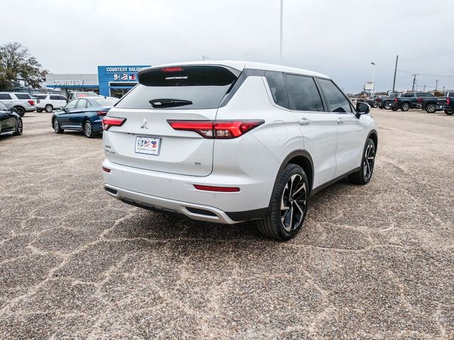 2022 Mitsubishi Outlander SE